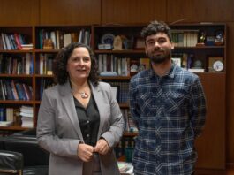 Belén do Campo mantén un encontro coa cooperativa Hosta Creativa de Muxía para explorar liñas de colaboración na dinamización cultural de Costa da Morte