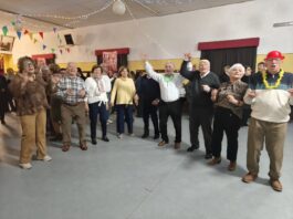 Alegría, diversión e moita música no Baile de Nadal para os maiores no concello de Soutomaior