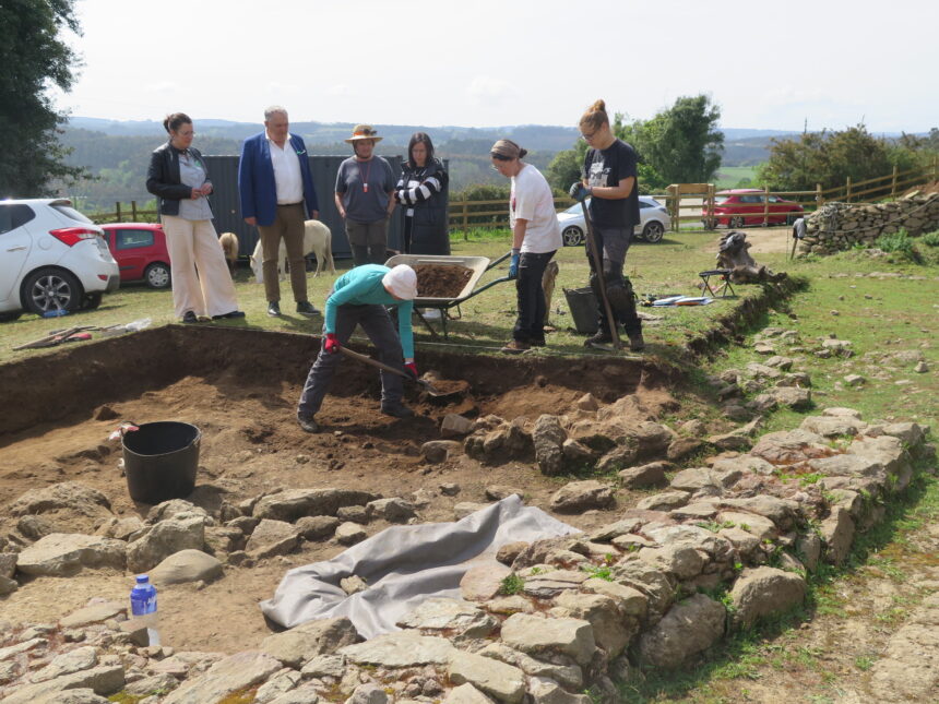 2026 04 27 Escavacion arqueoloxica Castro de Montes Claros 2