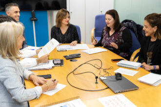 20260413ReunionAlcaldesaCangas 1