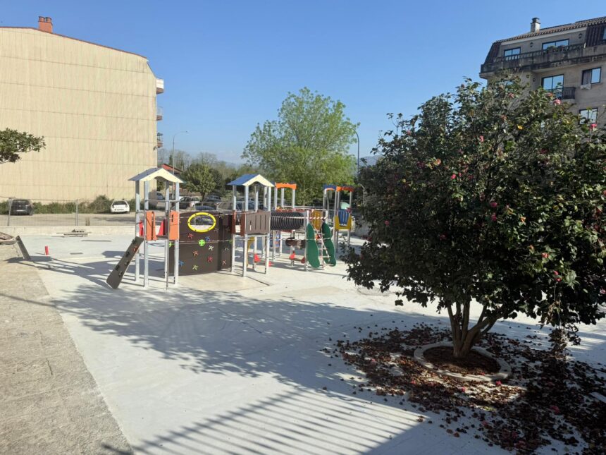 30 03 26 Parque Infantil Casa Cultura Salvaterra