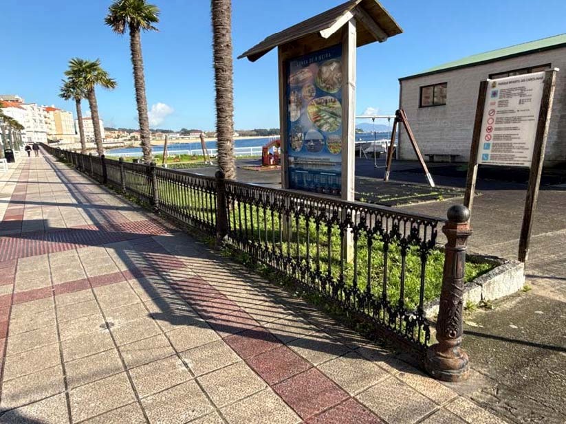 Adxudicacion remodelacion fachada Carolinas Abril 2026 1