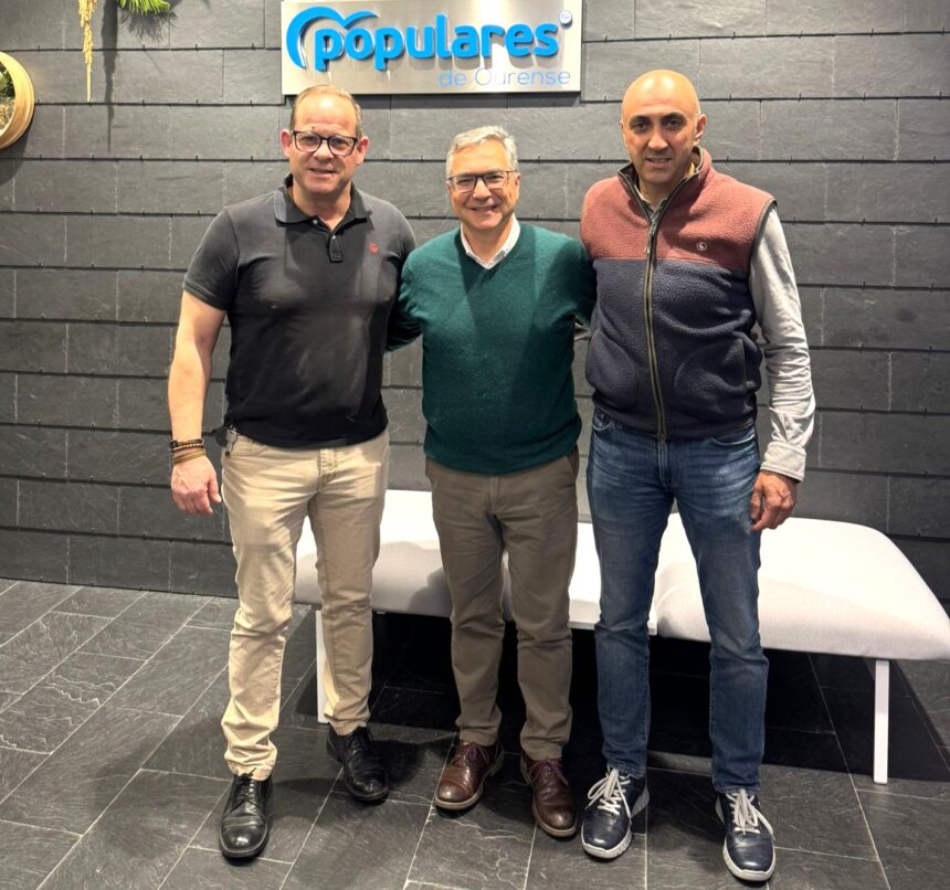 Foto relevo portavocia grupo PP Maceda