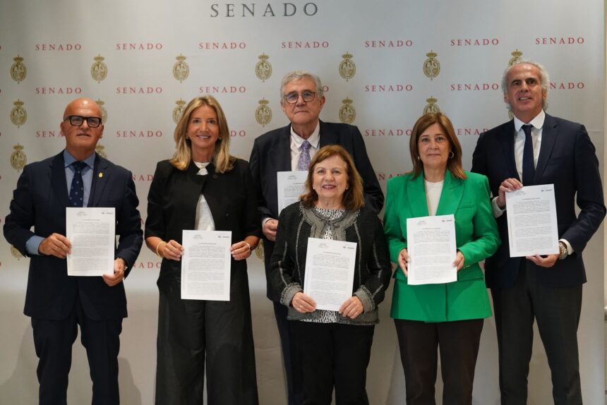 Foto senadores ourensans mais Enrique Ruiz e Alicia Garcia
