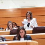 Foto Senadora Rosa Sanchez Gandara sobre IVA Peluquerias