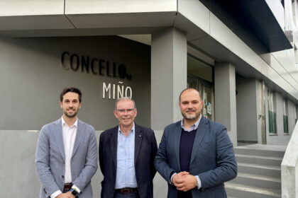 MINO OBRADOIRO DE EMPREGO