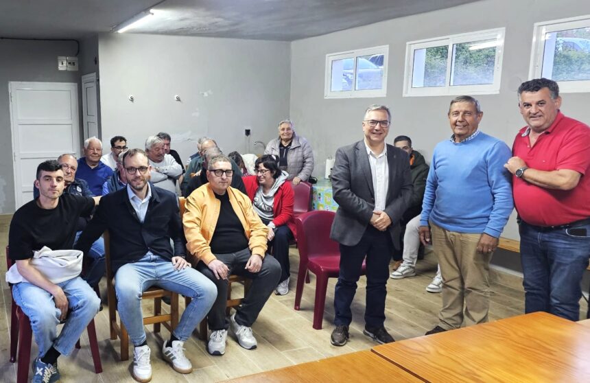 Reunion Luis Menor y afiliados PP Ramiras