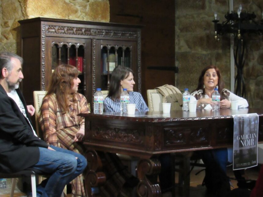 Rober Cagiao a moderadora Maria Nieto Marta Villar e Arantza Portabales 1