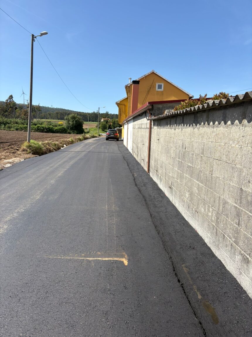FOTO PONTECESO Actuacion Cores 1