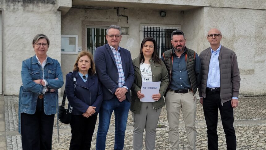 Iniciativa do PPdeOU para que non se peche o cuartel da Trasmiras 1