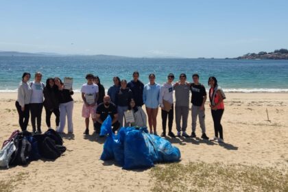 Limpeza praia Coroso alumnado N1 Maio 2026
