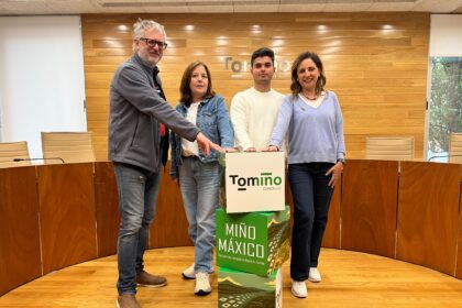 O ilusionismo espallase por prazas e parroquias de Tomino coa terceira edicion de Minomaxico 01