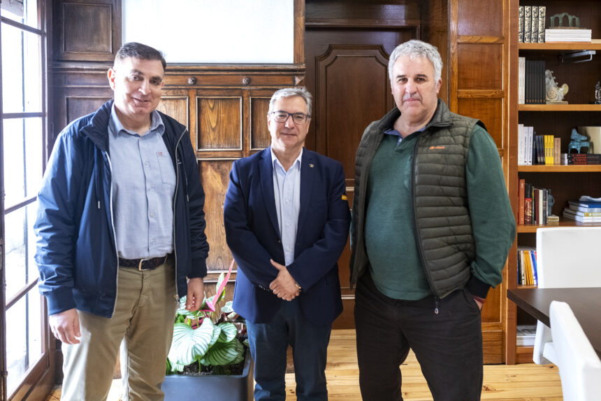 Reunion con membros da directiva de ATEGAL 1