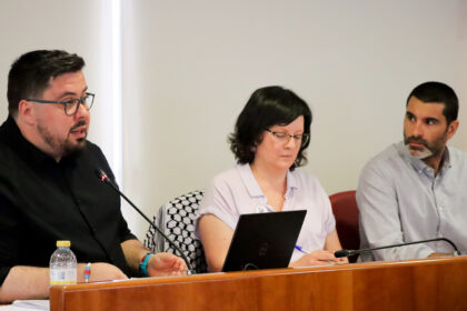 Xabier P Igrexas Ana Martinez e Filipe Abalde no Pleno de Vigo