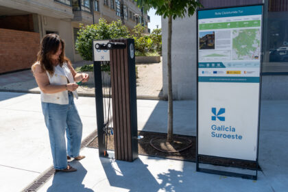 17062026 Panel e estacion autoreparacion rua Maristas 1