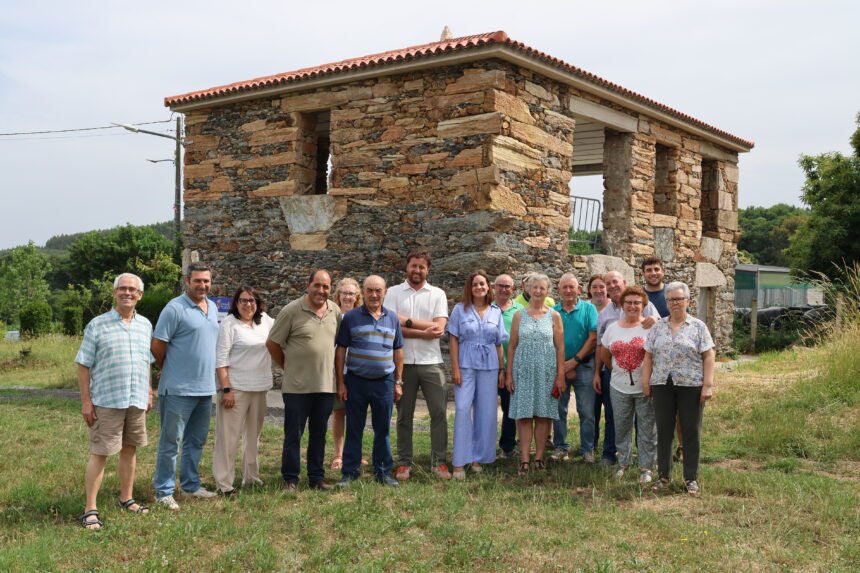 230626 Supervision traballos na parroquia de Meixonfrio