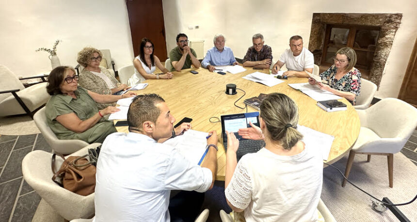 Comision seguimento xeodestino Trevinca Valdeorras 1