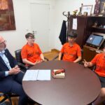 NP ALCALDE BAIONA RECIBE MARRUCHOS RACING TEAM