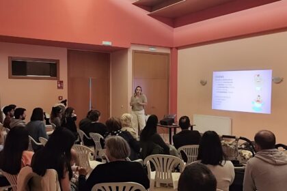 O Espazo Crianza abriu as portas a todas as familias cunha formacioin sobre primeiros auxilios para bebeis 01