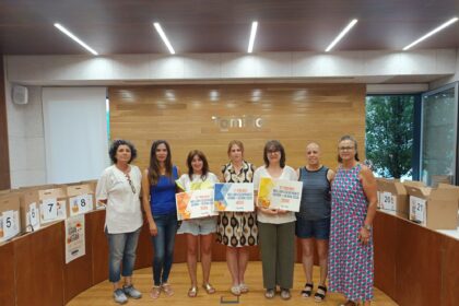 O comercio local de Tomino celebra o veran repartindo case 4 000 euros en premios 01