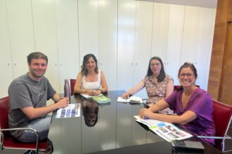 A Asociacion Arela busca familias para adolescentes en momentos vulnerables no Rosal e Tomino