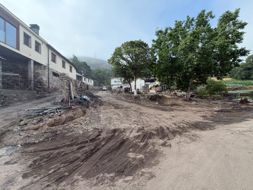 Avance dos traballos de limpeza en Viana