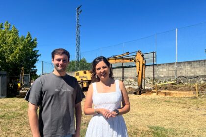 O Concello mellora as instalacions deportivas de Tomino con dous novos vestiarios no campo do Alivio