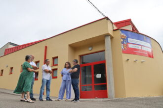 040826 Cuberta do pavillon de Ourol