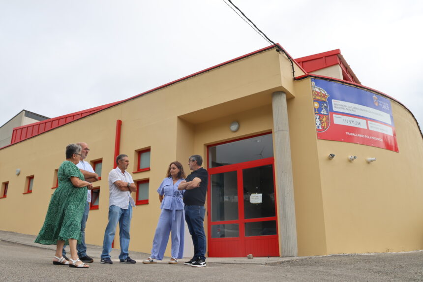 040826 Cuberta do pavillon de Ourol