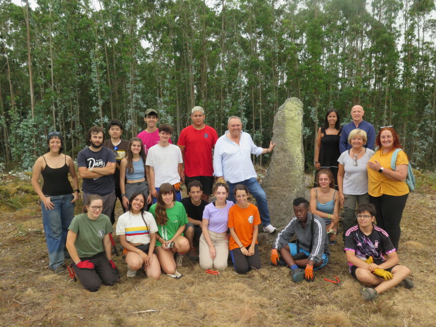 2026 08 17 Campo de voluntariado no menhir de Erboedo 1