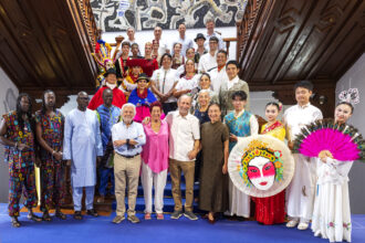 260813 Recepcion XornadasFolclore 01