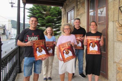 CARTEL FESTA PAN Panaderias participantes alcalde e concelleira de Turismo en segundo plano