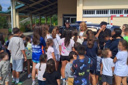 Campamento Visita Policia Participacion 2