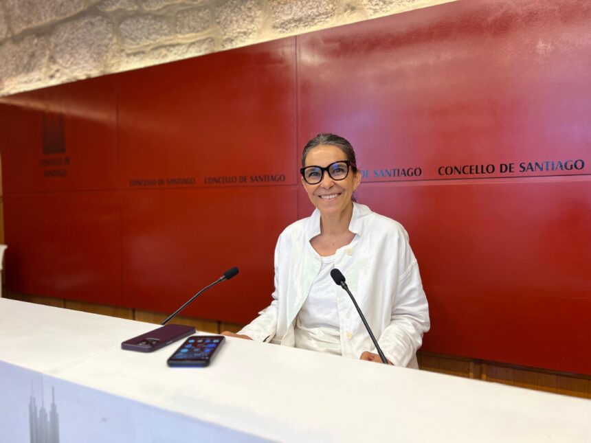 IMAXE Mercedes Roson na sala de prensa de Raxoi