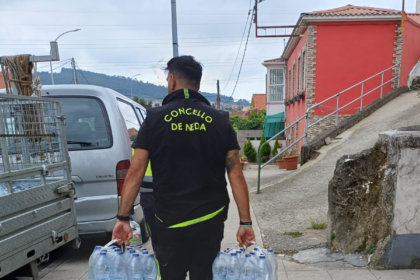 PERSONAL MUNICIPAL NO REPARTO DE AUGA ENVASADA