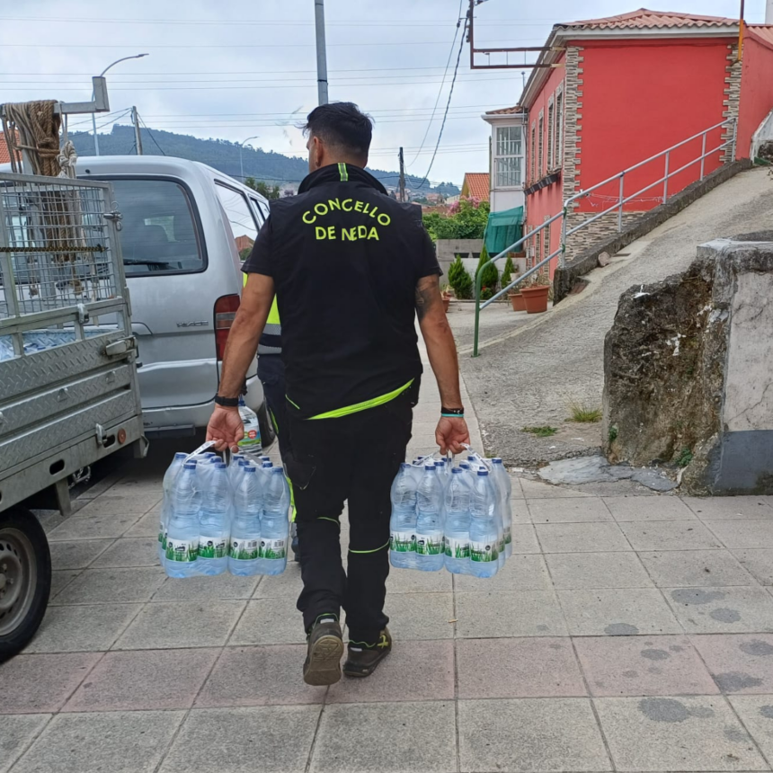 PERSONAL MUNICIPAL NO REPARTO DE AUGA ENVASADA