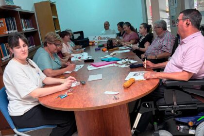 AyGcSXxjJp actividade da asociacion algaria de realizacion de tapices15x
