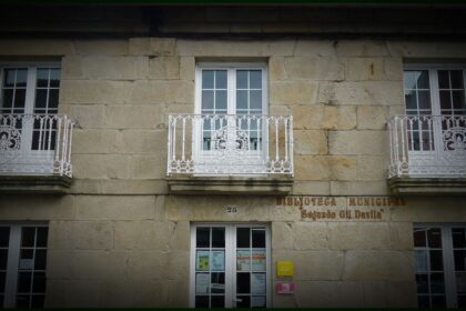 Cartel Biblioteca frontal 3