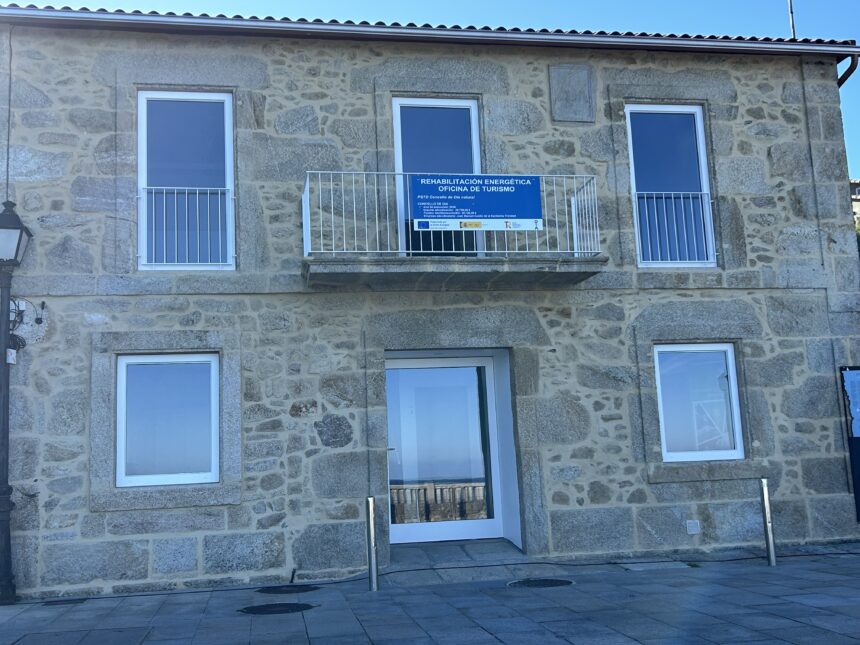 Foto oficina turismo Oia