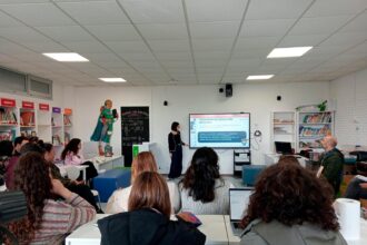 GmoYeFHnLB sesion realizada nun centro escolar 2