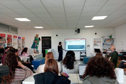 GmoYeFHnLB sesion realizada nun centro escolar 2