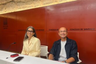 IMAXE Mercedes Roson e Gonzalo Muinos nunha rolda de prensa 1