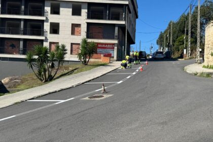 Mellora seguridade viaria contorna centros educativos Setembro 2026 Bayon