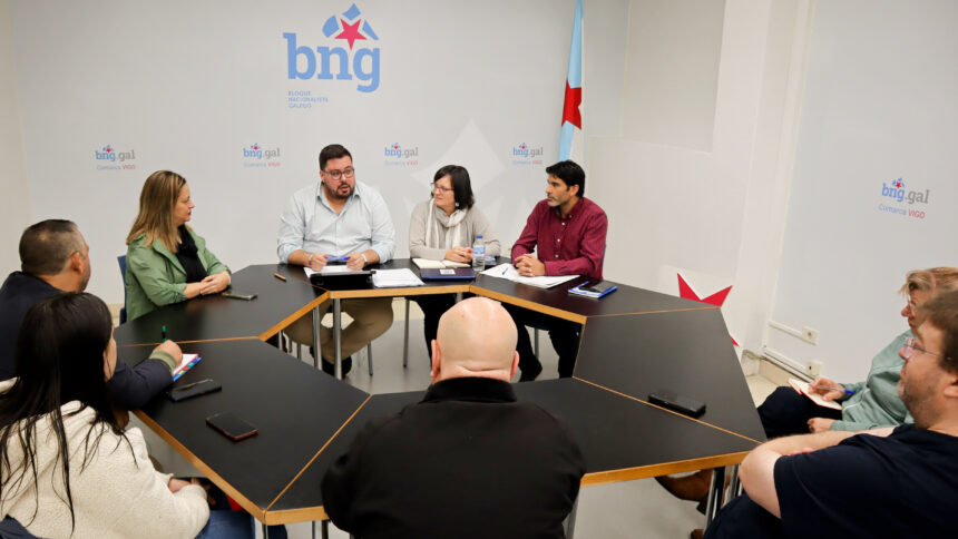 O grupo municipal do BNG de Vigo con representantes da Favec
