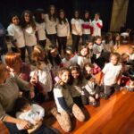 Escola teatro tomino 1 696x464 1